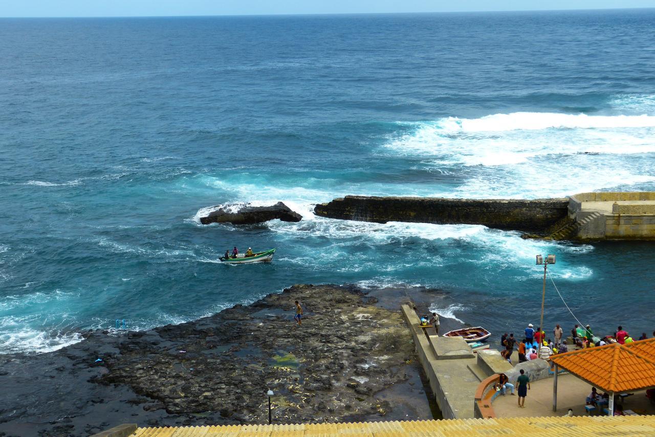 Bed and Breakfast Kasa Tambla Ponta Do Sol Exterior foto